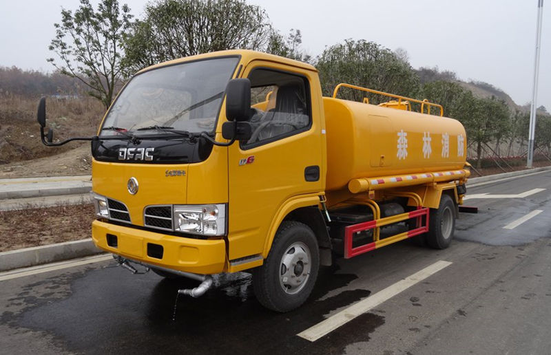 Dongfeng 5-Ton Firefighting and Water-Sprinkling Truck