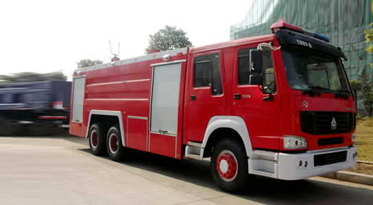Sinotruk HOWO Twin-Axle Foam Fire Truck