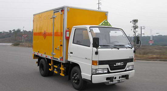 Jiangling Shunda Flammable Liquid Transport Vehicle