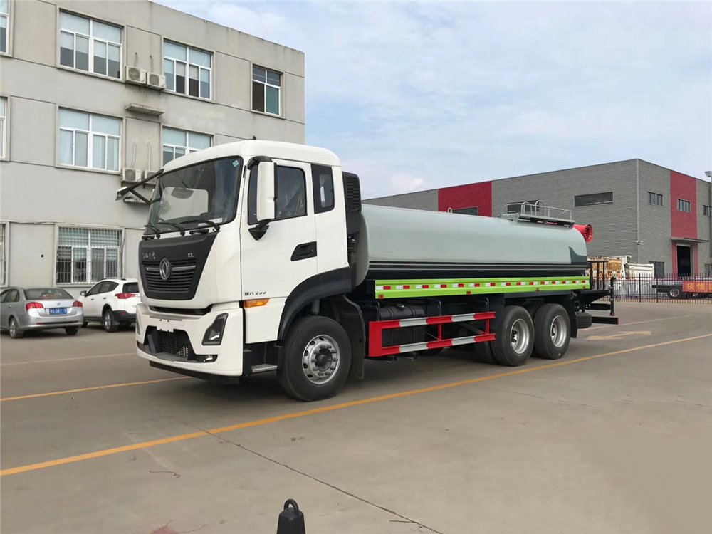 China VI 18-cubic-meter Dongfeng Tianlong Rear Dual-Axle Fog Cannon Truck (30–50 m Range)