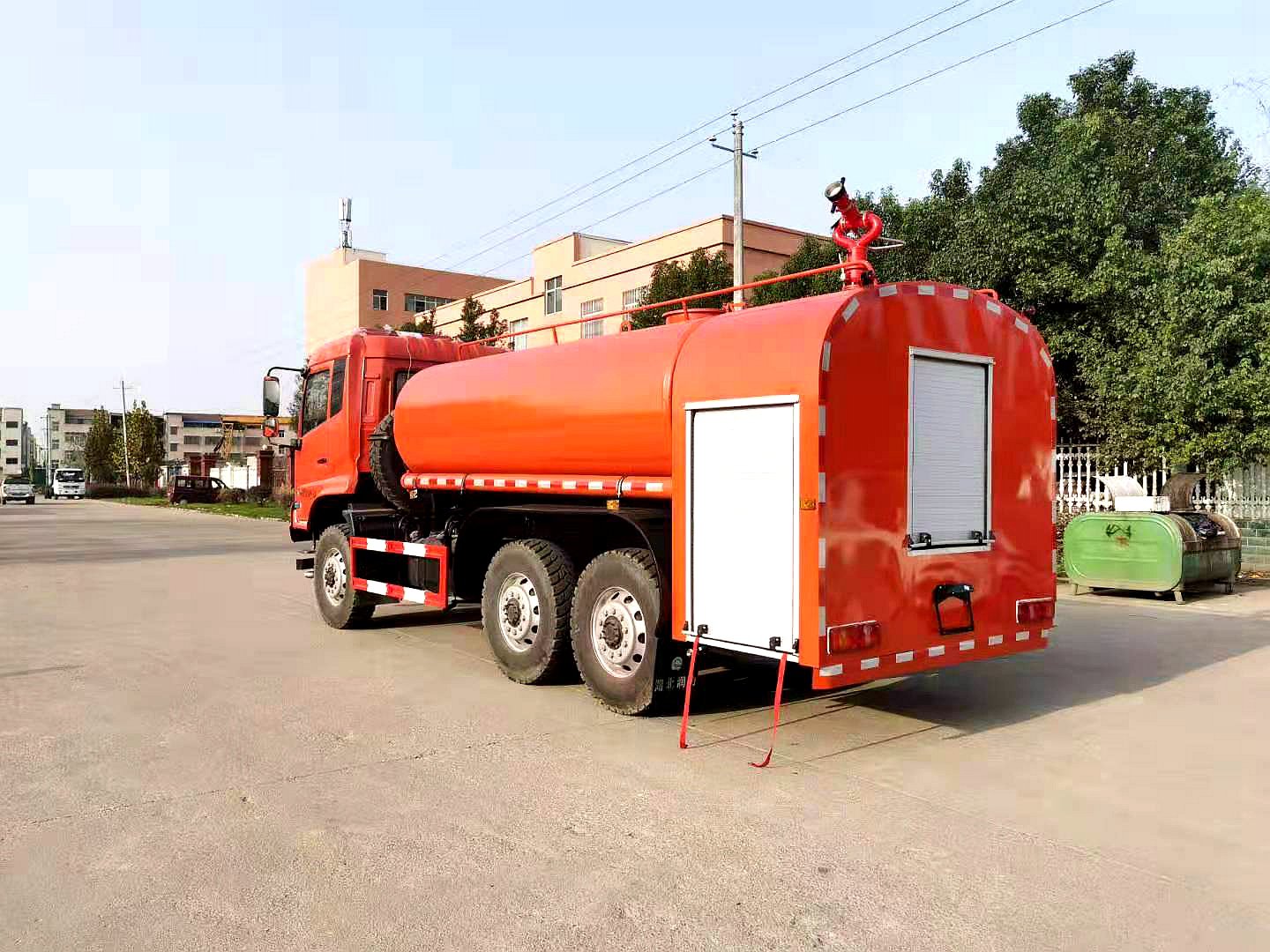 Dongfeng Six-Wheel-Drive 8-Ton Forest Fire Truck