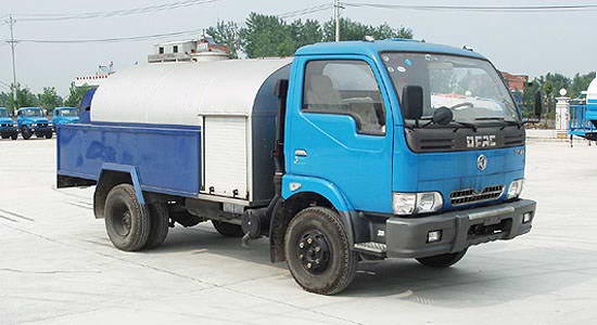 Dongfeng Kangba High-Pressure Cleaning Truck
