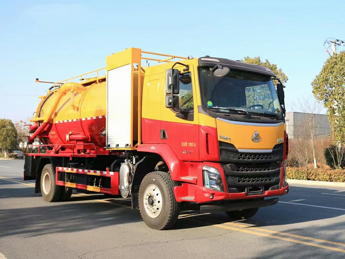 Liuqi Chenglong 15-cubic-meter Cleaning and Sewage Suction Truck