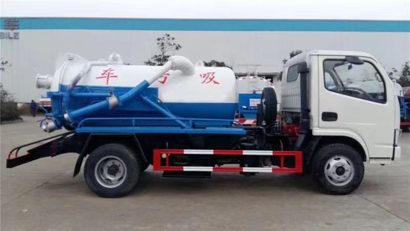 CLW5050GXW Sewage Suction Truck (China III Emission Standard) for Export