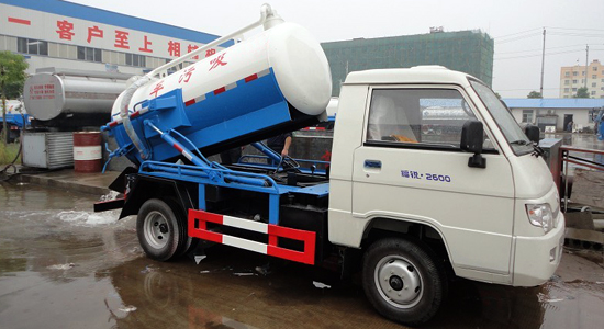 Foton 2-cubic-meter Vacuum Sewage Suction Truck