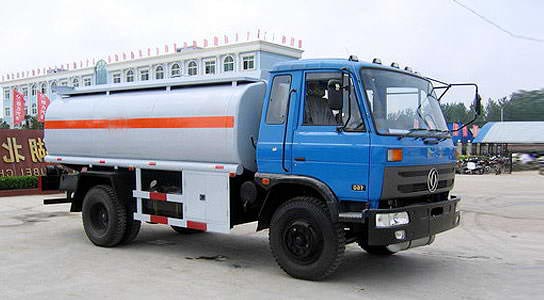 Dongfeng 145 Oil Tank Truck