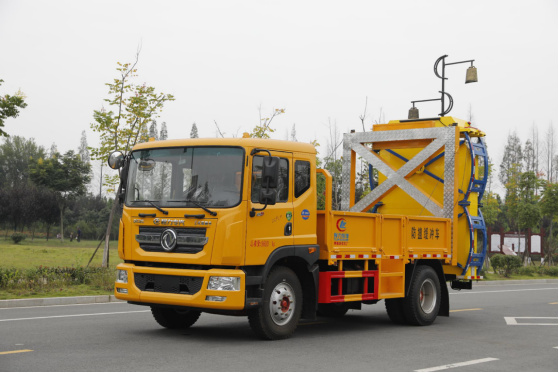 Dongfeng Dolika D9 Crash Cushion Vehicle