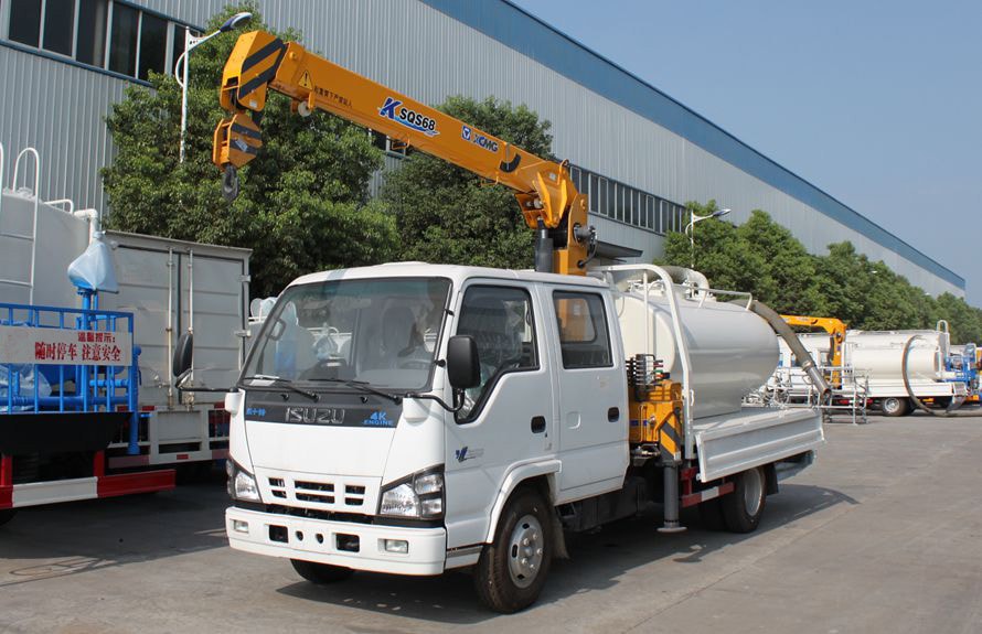 Isuzu 2-Ton Truck-Mounted Crane
