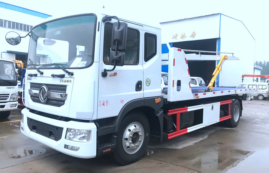 Dongfeng D9 Triple-Unit Recovery Vehicle