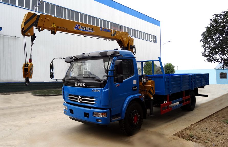 XCMG 4-Ton Truck-Mounted Crane