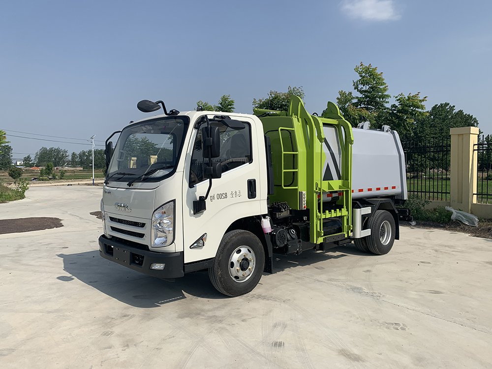 Jiangling 6-Cubic-Meter Hook-Lift Garbage Truck