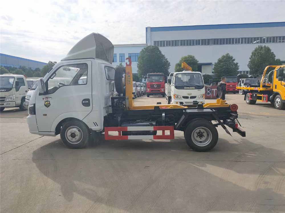 China VI 3–4 m³ Blue-Plate Dongfeng Tuyi Hook-Lift Garbage Truck