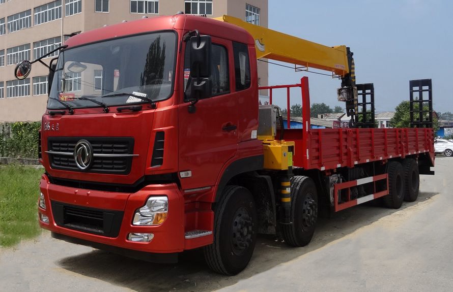 Dongfeng Tianlong 16-Ton Truck-Mounted Crane