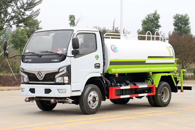 China VI Dongfeng Xiaofurika 5-Ton Water Sprinkler Truck