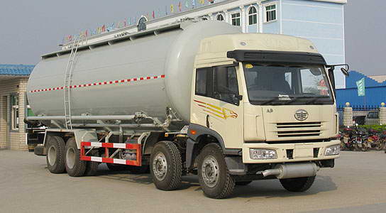 FAW Powder and Bulk Material Transport Truck