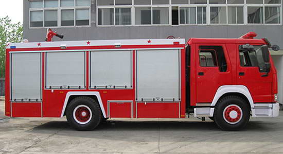 Sinotruk HOWO Single-Axle Dry Powder Fire Truck