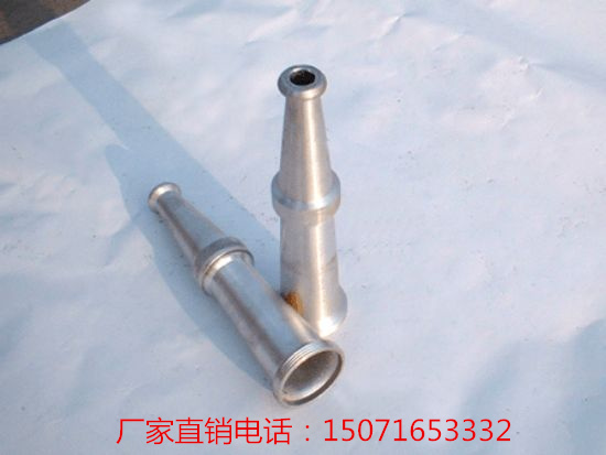Front nozzle of water sprinkler truck