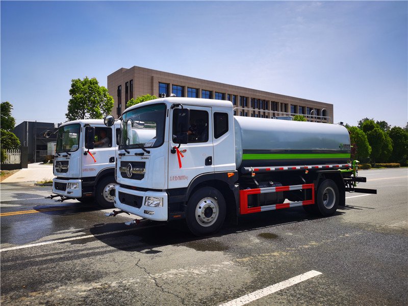 Dongfeng D9 New 10–12 Ton Water Sprinkler Truck — China VI Series