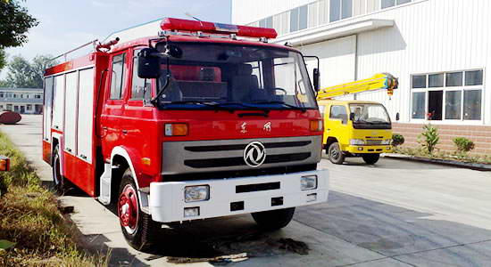 Dongfeng 153 Water Tank Fire Truck (6-ton capacity)