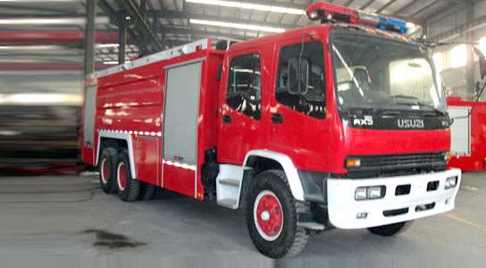 Isuzu Dual-Axle Water Tank Fire Truck