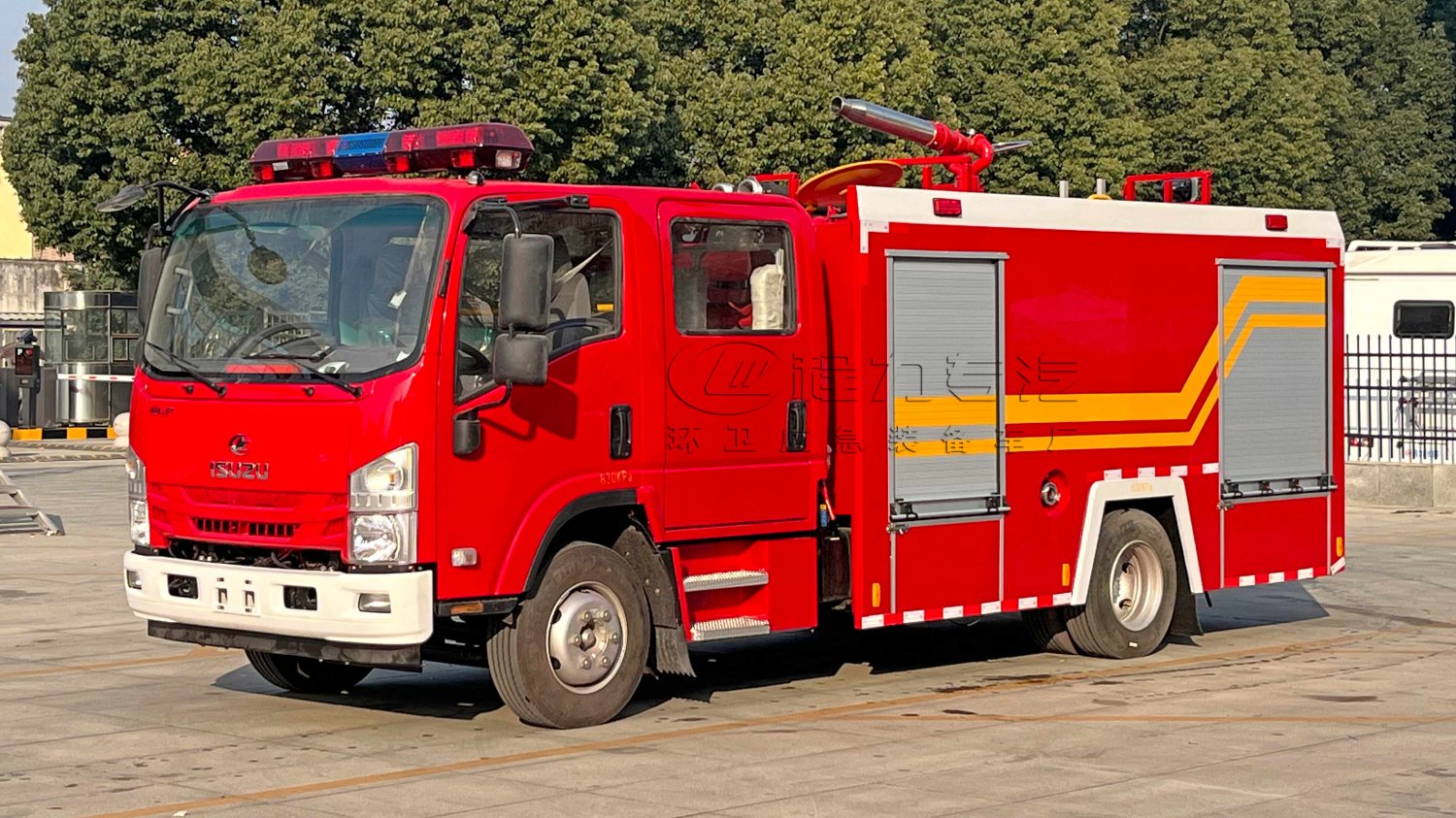 Qingling 3.5-Ton Foam Fire Truck