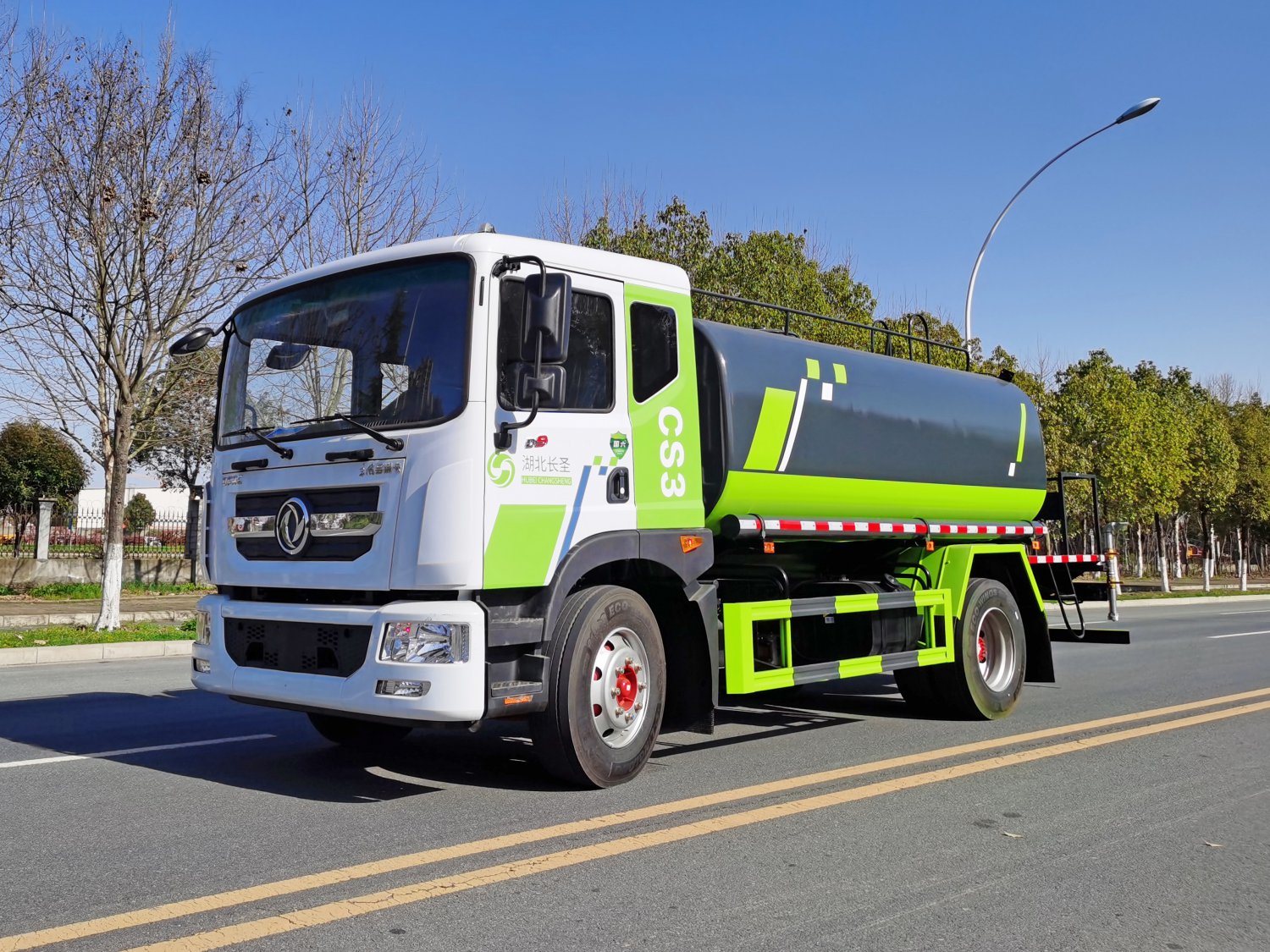China VI 14-cubic-meter Dongfeng D9 Water Sprinkler Truck