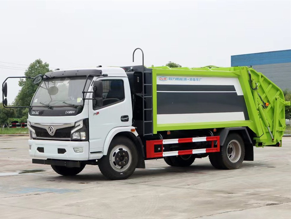 China VI 8-cubic-meter Dongfeng F7 Compactor Garbage Truck