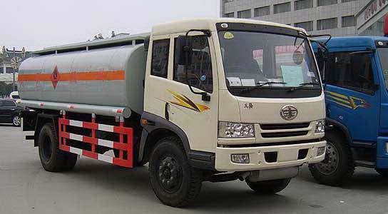 FAW Single-Axle Chemical Liquid Transport Truck