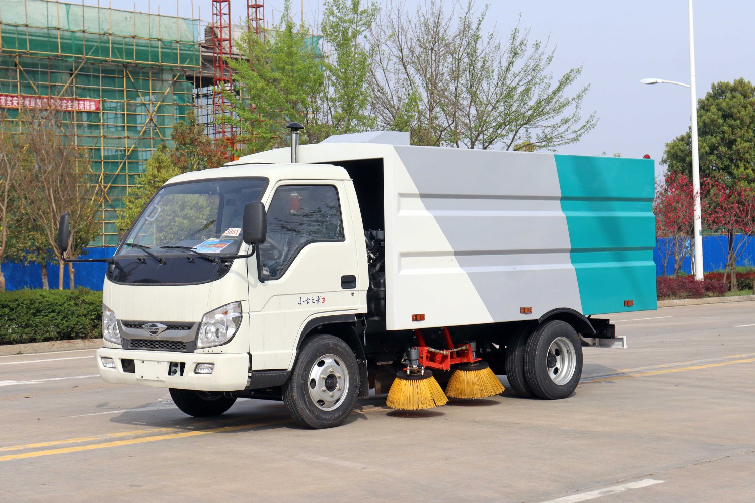 Foton Xiaoka Shidai Sweeper Truck – 3 m³ Dust Box / 1.54 m³ Water Tank