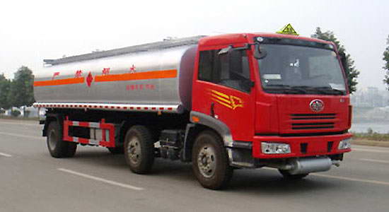 FAW Forward Control 4×2 Fuel Tanker