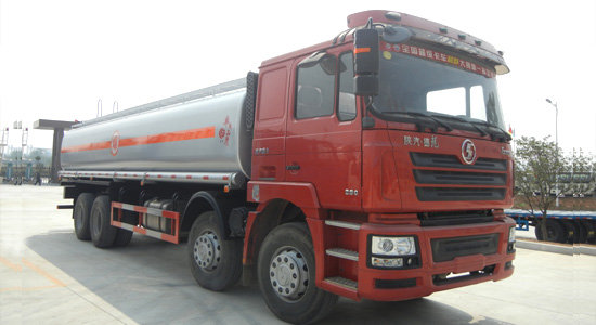 Shaanxi Automobile Refueling Truck (4×2 Front Axle, 8×4 Rear Axle)
