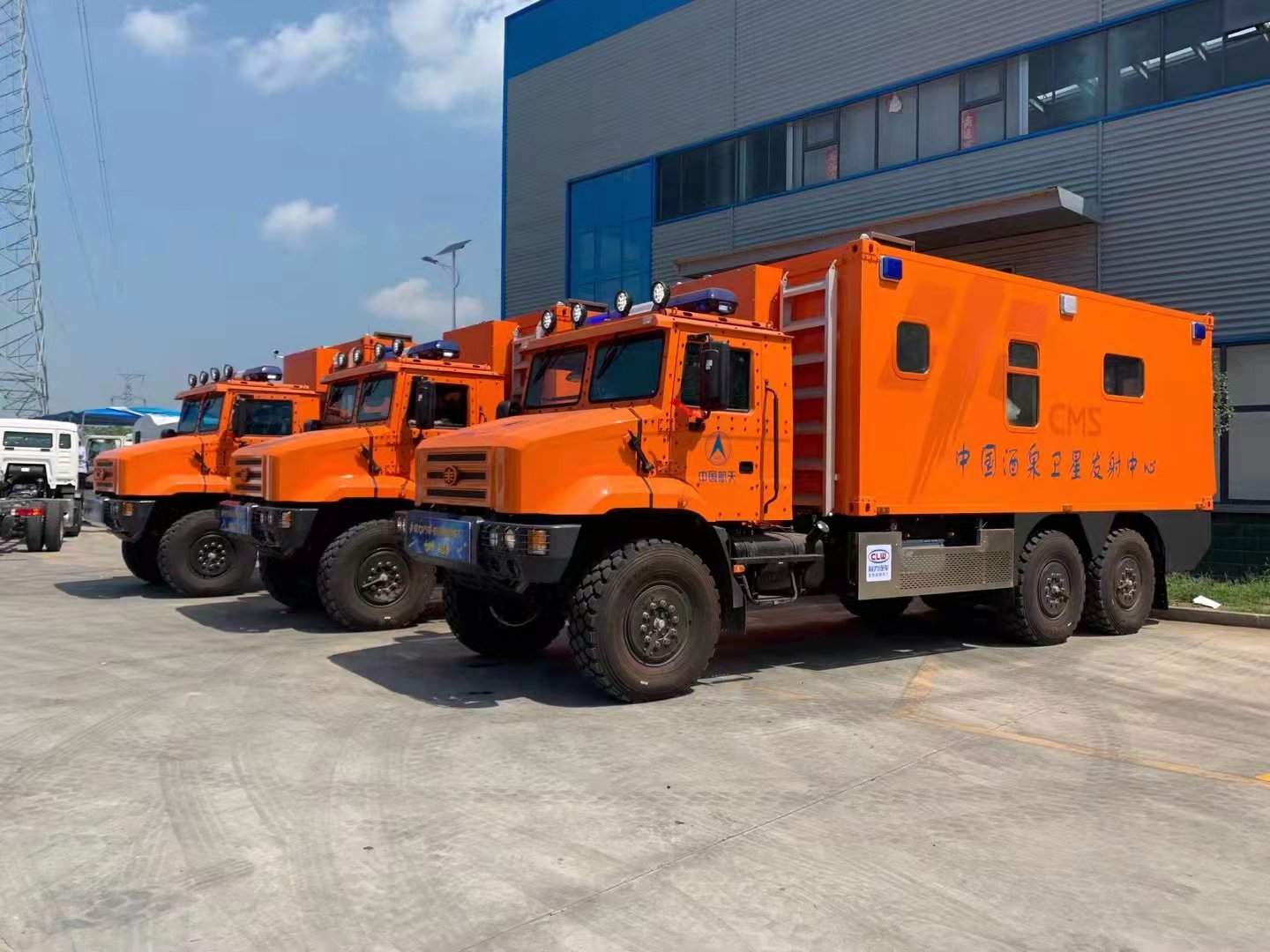 6x6 Off-Road Command & Support Vehicle