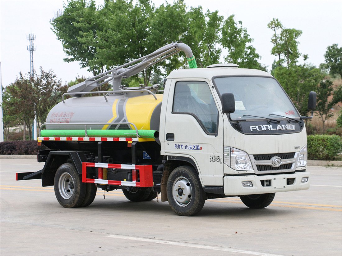 Foton Xiaoka Zhixing 3-Ton Sewage Suction Truck