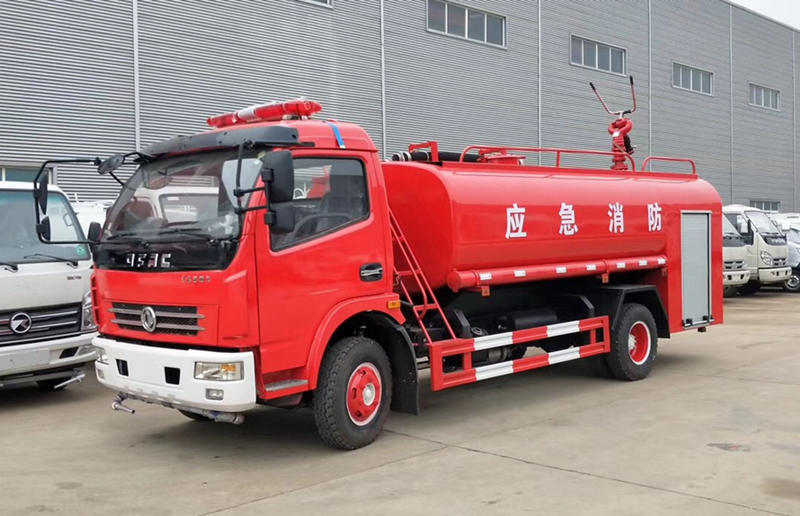 Dongfeng 8-Ton Firefighting and Water-Sprinkling Truck