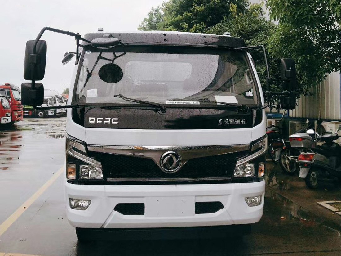 Dongfeng Furika 8-Cubic-Meter Sewage Suction Truck