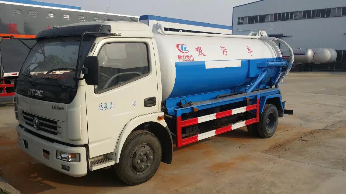 Dongfeng Datalika 7-Cubic-Meter Vacuum Sewage Suction Truck