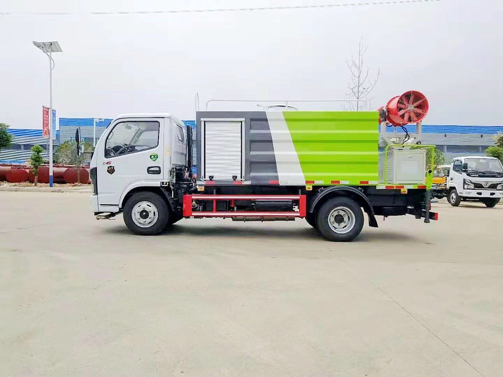 Dongfeng Blue-Plate Fog Cannon Truck