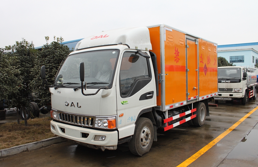JAC Yuling Flammable Liquid Transport Vehicle