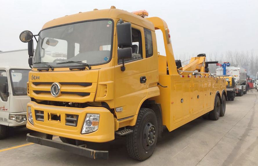 Dongfeng Special Commercial Vehicle DF153 Heavy-Duty Wrecker with Rear Tandem Axles