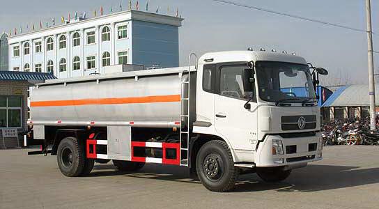 Dongfeng Tianjin Chemical Liquid Transport Truck