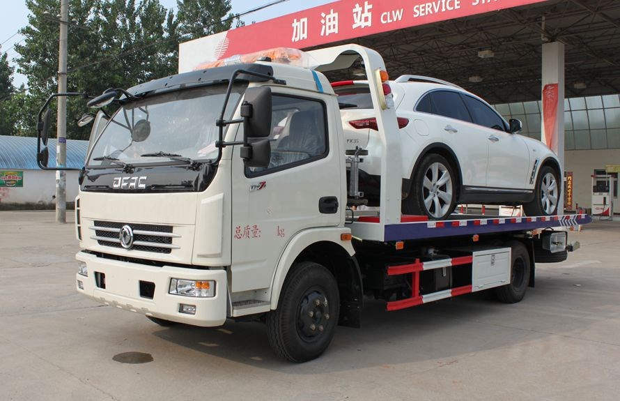 Dongfeng Duolika 5.6-Meter Recovery Vehicle