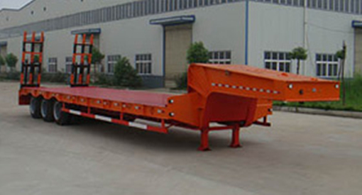 Low-bed semi-trailer
