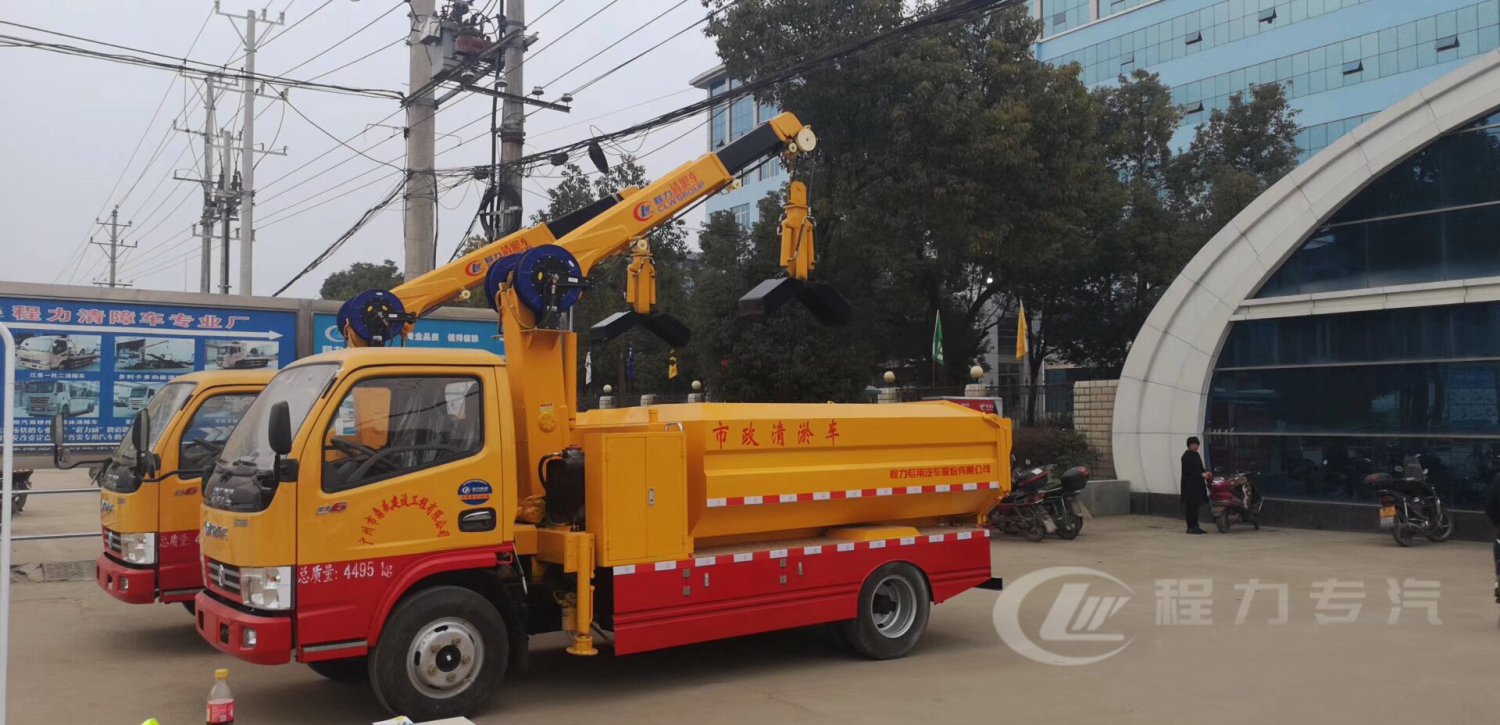 Dongfeng Single-Cab Sludge Suction Truck (Blue License Plate), 5 m³