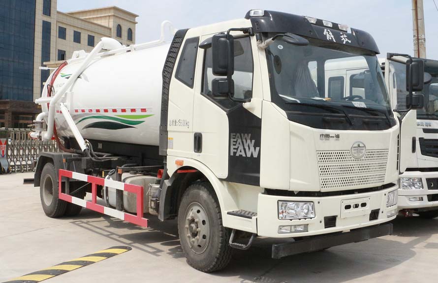 FAW J6 Vacuum Sewage Suction Truck