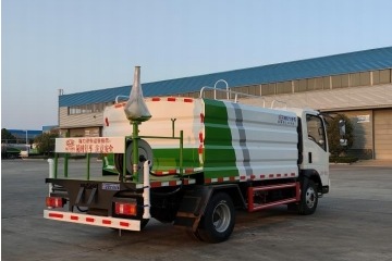 Sinotruk Blue-Plate Water Sprinkler Truck, 7 m&sup3;