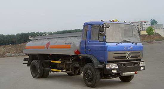 Dongfeng Flat-Nose Chemical Liquid Transport Truck