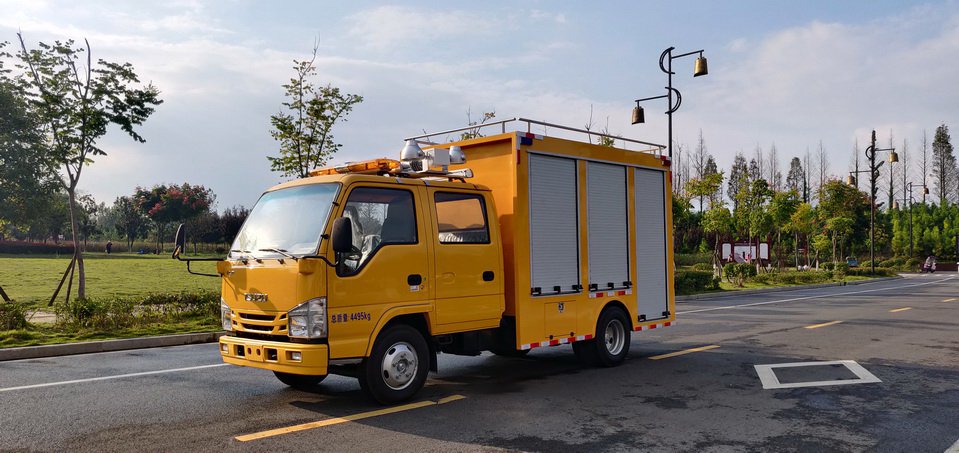 Isuzu Rescue Vehicle
