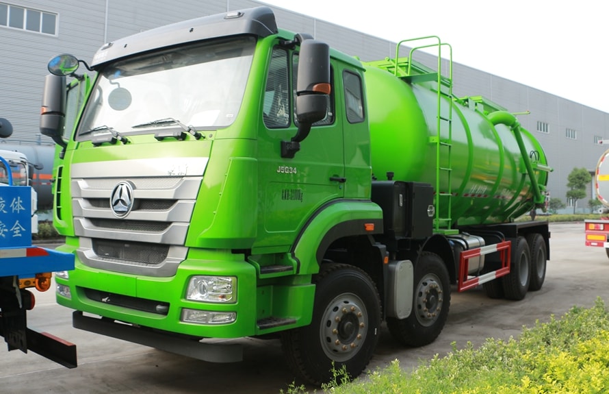 Sinotruk HOWO Suction Sewage Truck