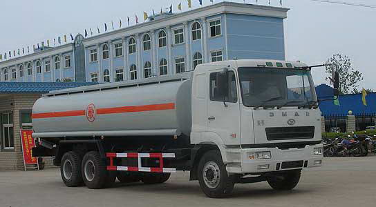 Hualing Rear Tandem-Axle Chemical Liquid Transport Truck