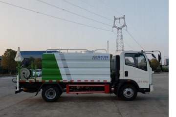 Sinotruk Blue-Plate Water Sprinkler Truck, 7 m&sup3;